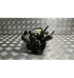 Compresseur clim FORD FOCUS 3 Photo n°1