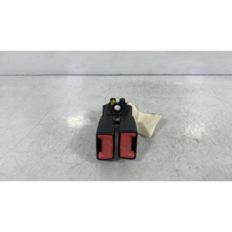 Attache ceinture arriere droit FORD FOCUS 3 Photo n°1
