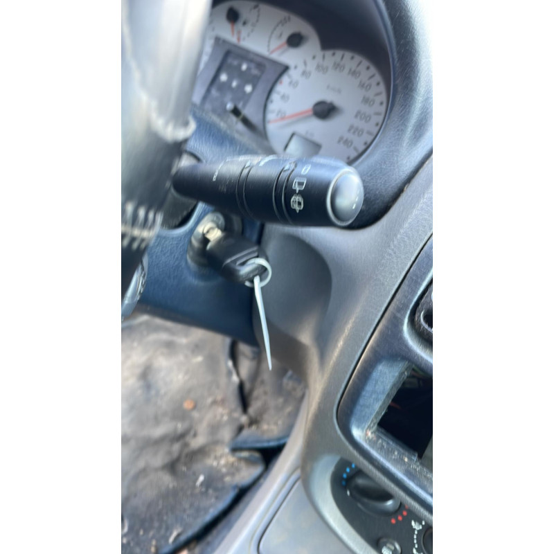 Serrure de coffre RENAULT CLIO 2 Photo n°9