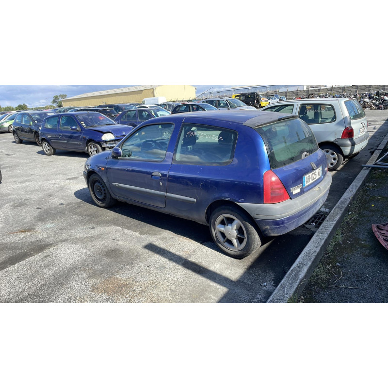 Verin de coffre RENAULT CLIO 2 Photo n°4