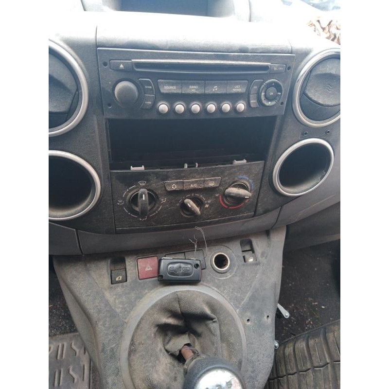 Pretensionneur de ceinture avant droit CITROEN BERLINGO 2 Photo n°15