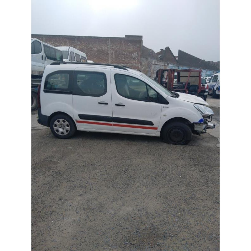 Attache ceinture avant droit PEUGEOT PARTNER 2 Photo n°13
