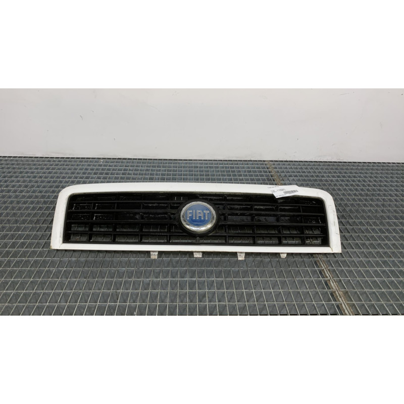 Calandre FIAT DOBLO 1 Photo n°3