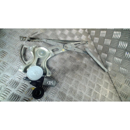 Leve vitre electrique avant gauche TOYOTA PRIUS 2