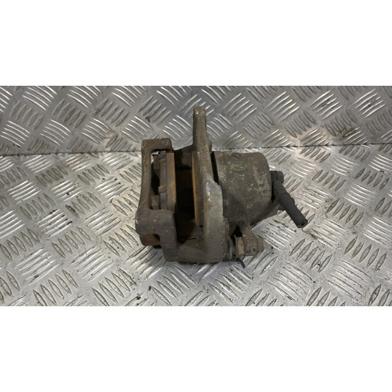 Etrier avant droit (freinage) TOYOTA PRIUS 2 Photo n°3