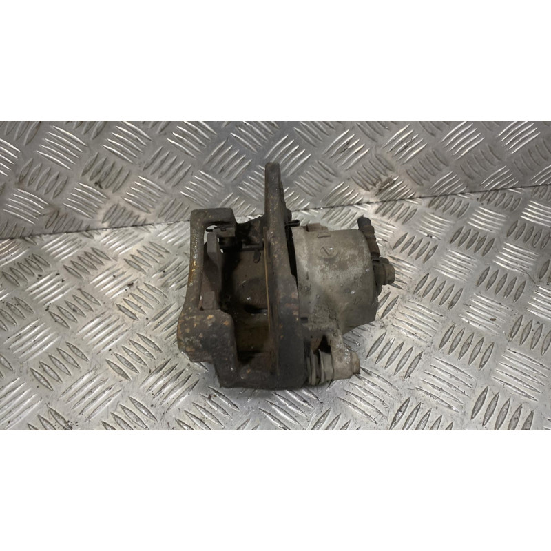 Etrier avant gauche (freinage) TOYOTA PRIUS 2 Photo n°2