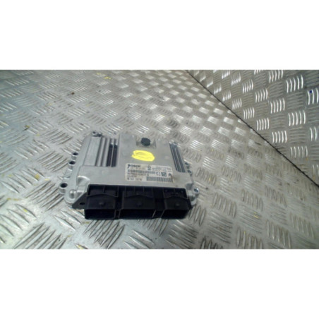 Calculateur moteur PEUGEOT 407