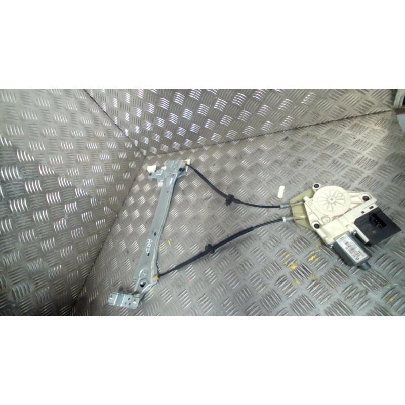 Leve vitre electrique arriere droit RENAULT MEGANE 3 Photo n°2