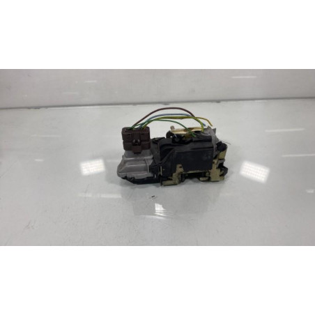 Serrure avant gauche CITROEN XSARA PICASSO Photo n°1