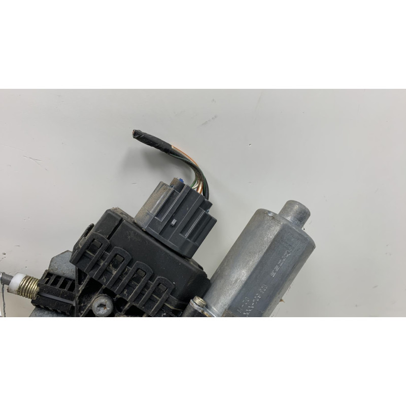 Leve vitre electrique avant droit FORD FOCUS 1 Photo n°3