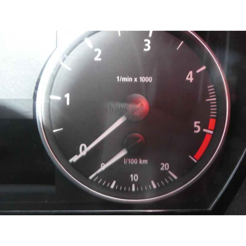 Bouton de warning BMW SERIE 3 E90 Photo n°13