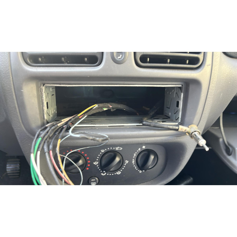 Interrupteur de leve vitre avant gauche RENAULT CLIO 2 Photo n°9