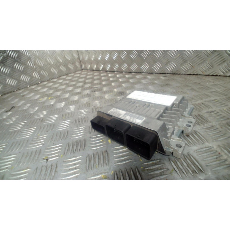 Calculateur moteur CITROEN C4 2 Photo n°1