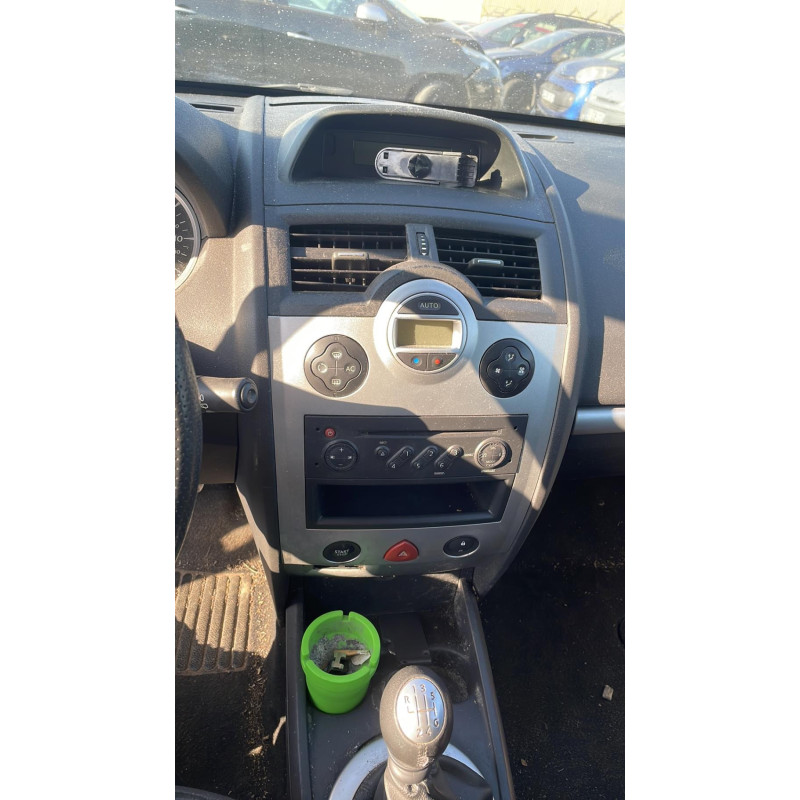 Porte avant droit RENAULT MEGANE 2 Photo n°13