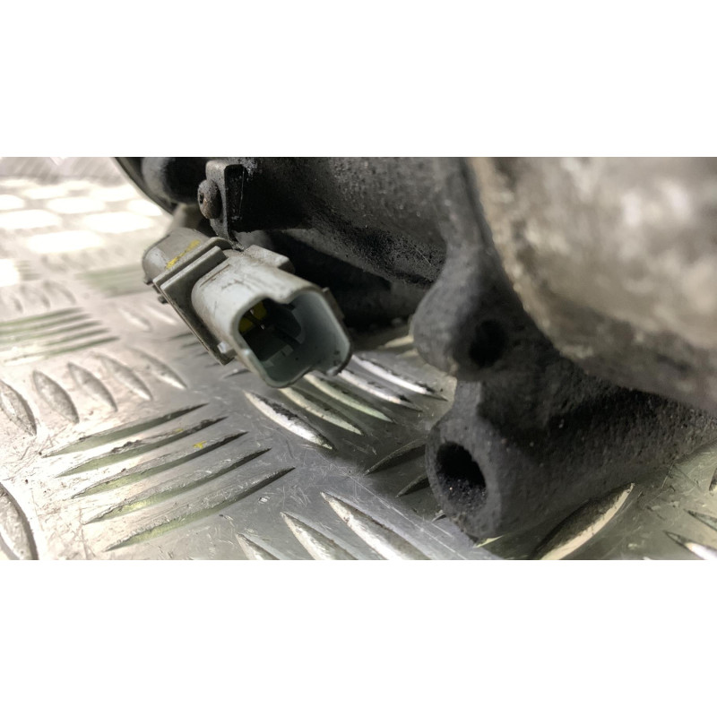 Compresseur clim NISSAN NOTE 1 Photo n°3