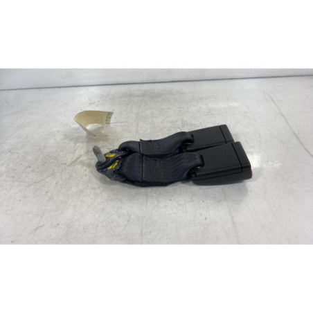 Attache ceinture arriere droit DACIA SANDERO 2