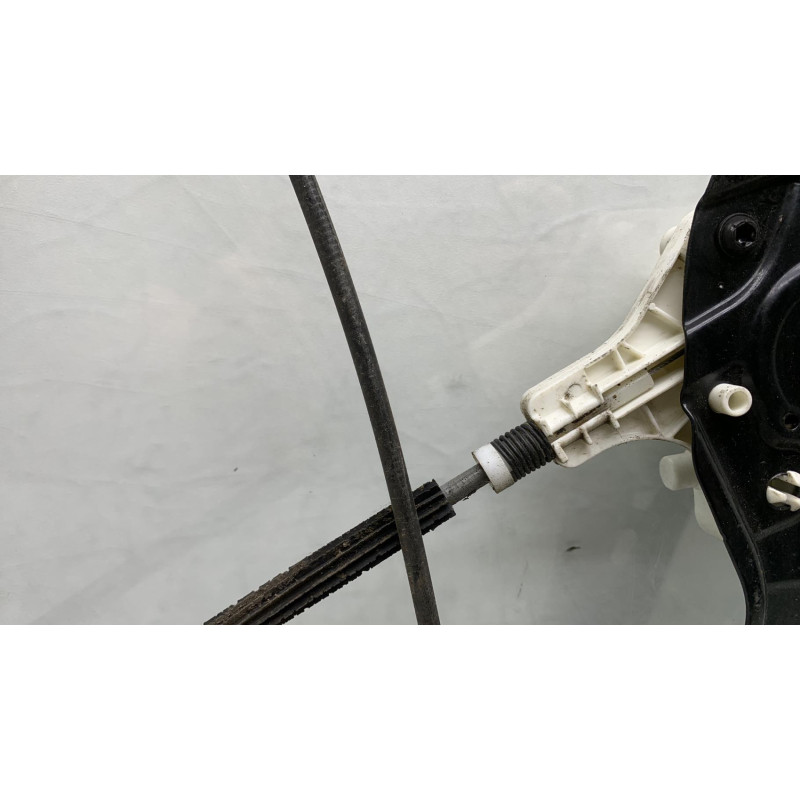 Leve vitre electrique avant gauche BMW SERIE 3 E91 Photo n°3