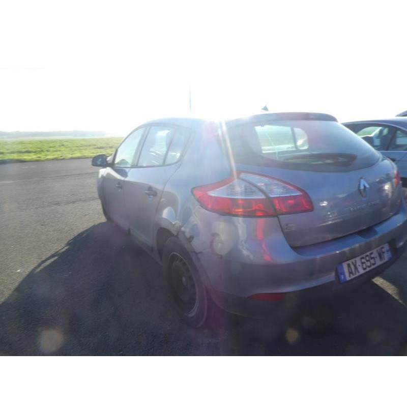 Pretensionneur de ceinture avant droit RENAULT MEGANE 3 Photo n°10