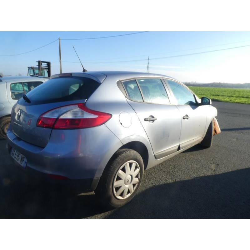Pretensionneur de ceinture avant gauche RENAULT MEGANE 3 Photo n°4