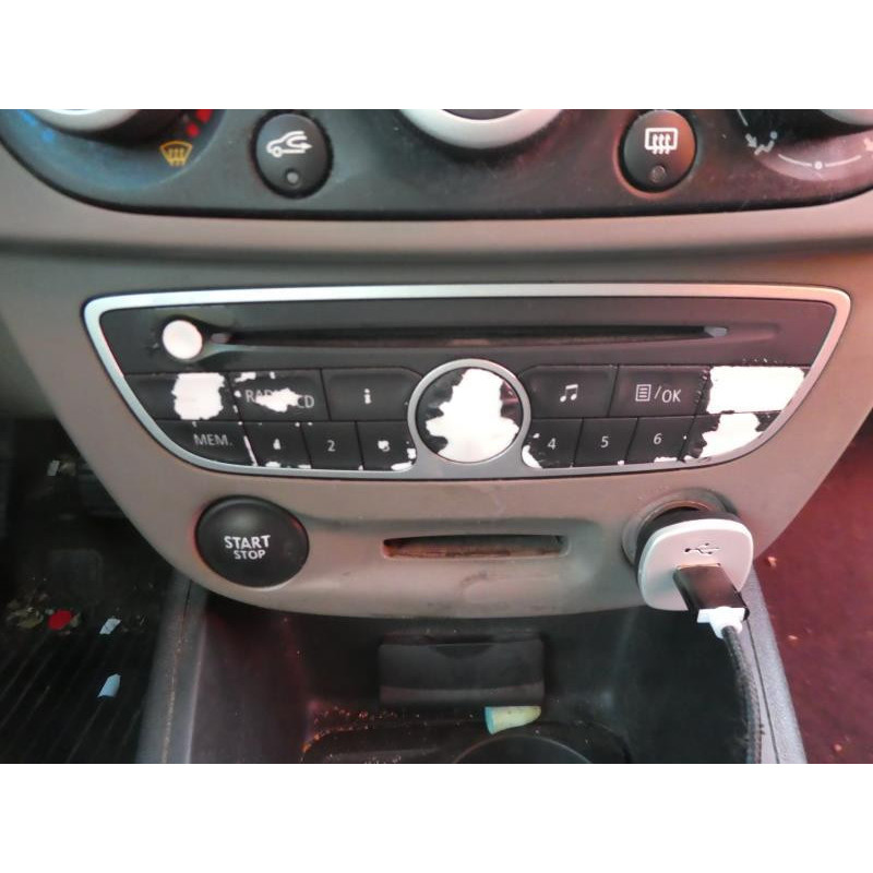 Pretensionneur de ceinture avant gauche RENAULT MEGANE 3 Photo n°9