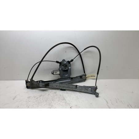 Leve vitre electrique avant droit RENAULT CLIO 3 Photo n°1