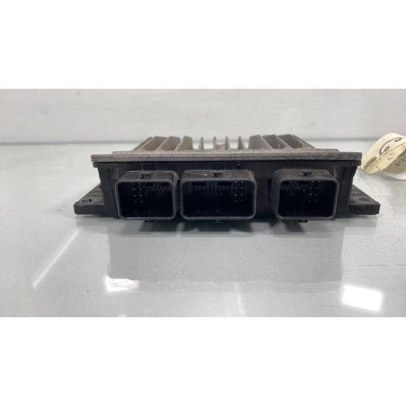 Calculateur moteur RENAULT MEGANE 2 Photo n°3