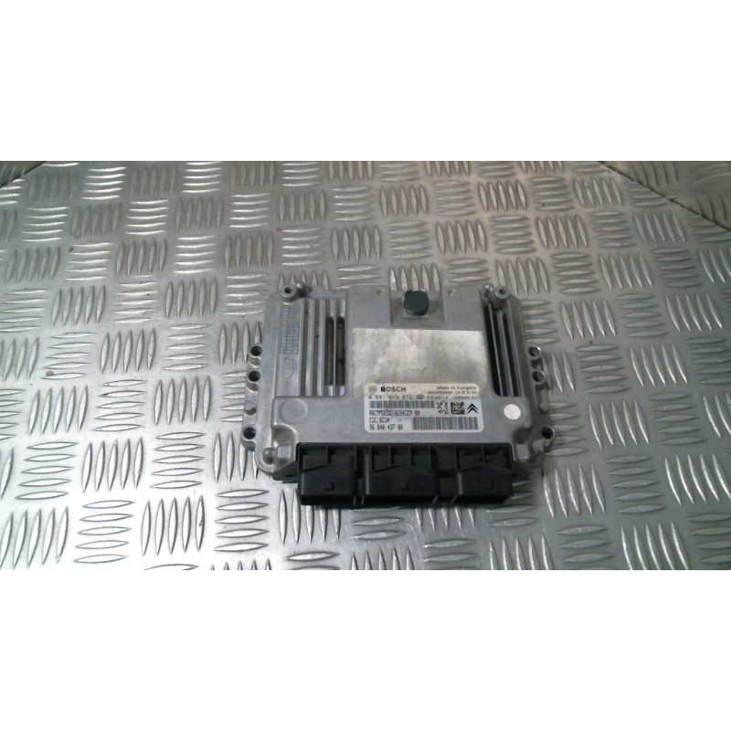 Calculateur moteur PEUGEOT 308 1 Photo n°2
