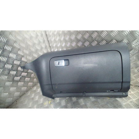 Boite a gants VOLKSWAGEN GOLF 5