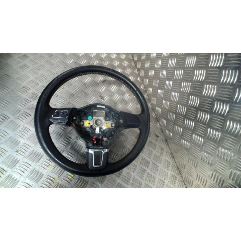 Volant VOLKSWAGEN POLO 5 Photo n°1