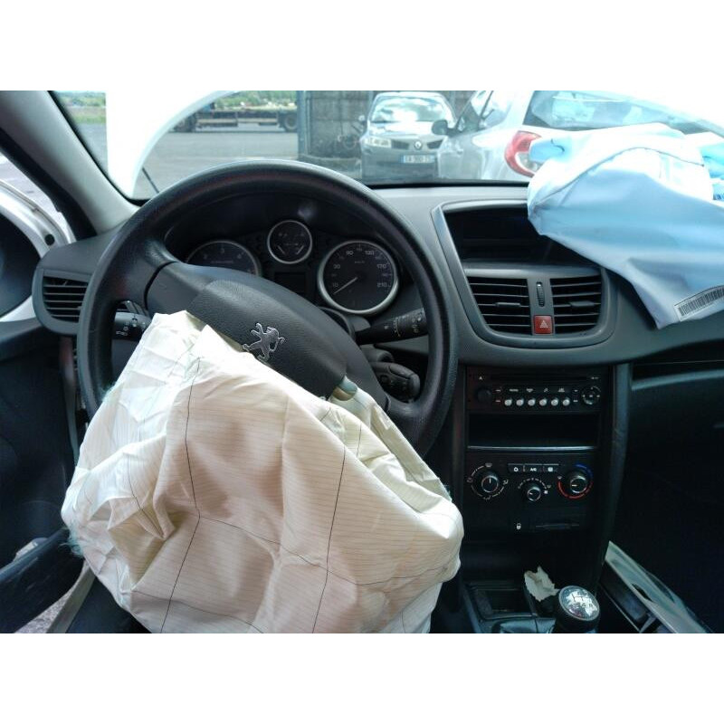 Custode arriere droit PEUGEOT 207 Photo n°6
