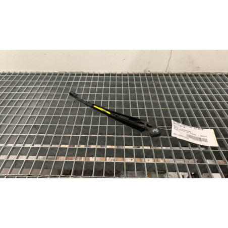 Bras essuie glace arriere AUDI A6 2