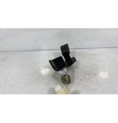 Attache ceinture arriere gauche AUDI A6 2