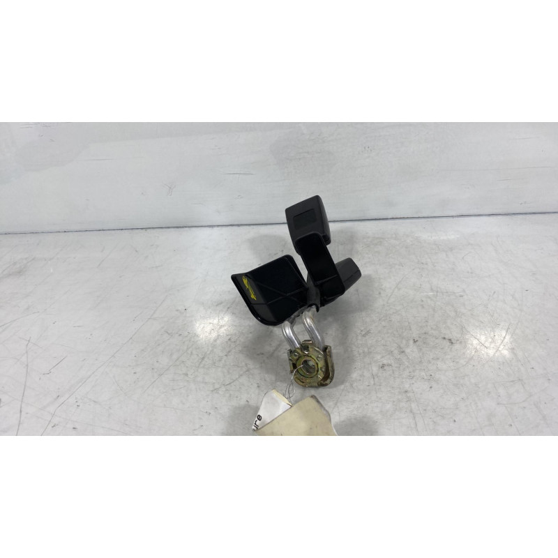 Attache ceinture arriere gauche AUDI A6 2 Photo n°3