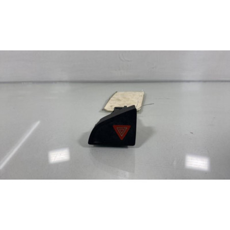 Bouton de warning CITROEN C5 2 Photo n°1