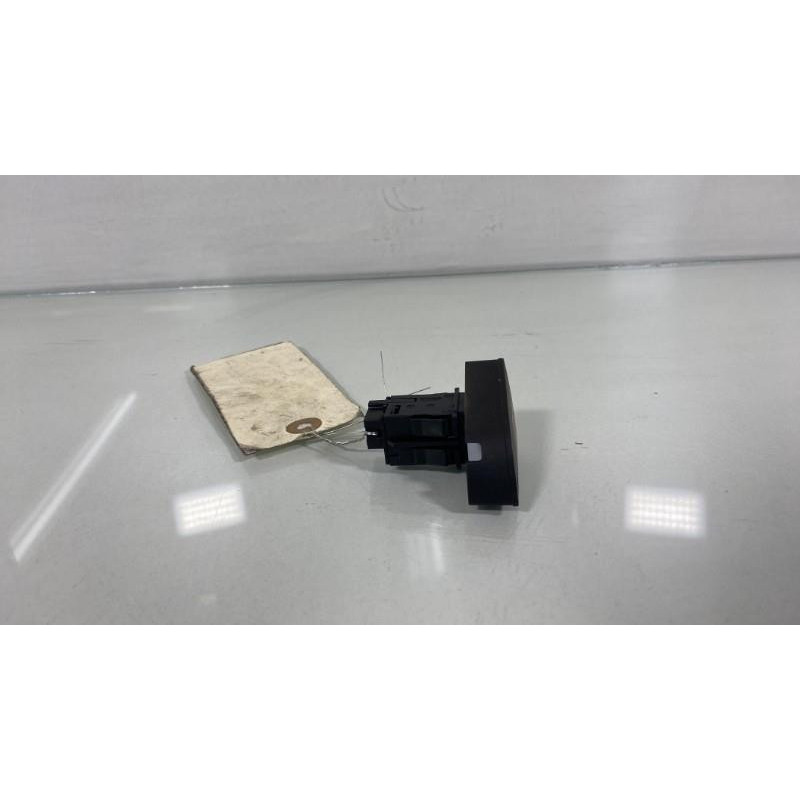 Bouton de warning CITROEN C5 2 Photo n°2