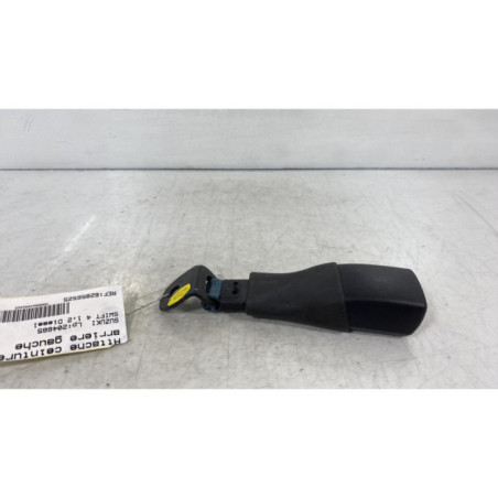 Attache ceinture arriere gauche SUZUKI SWIFT 4 Photo n°1