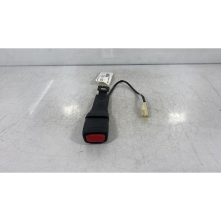 Attache ceinture avant droit SUZUKI SWIFT 4 Photo n°1