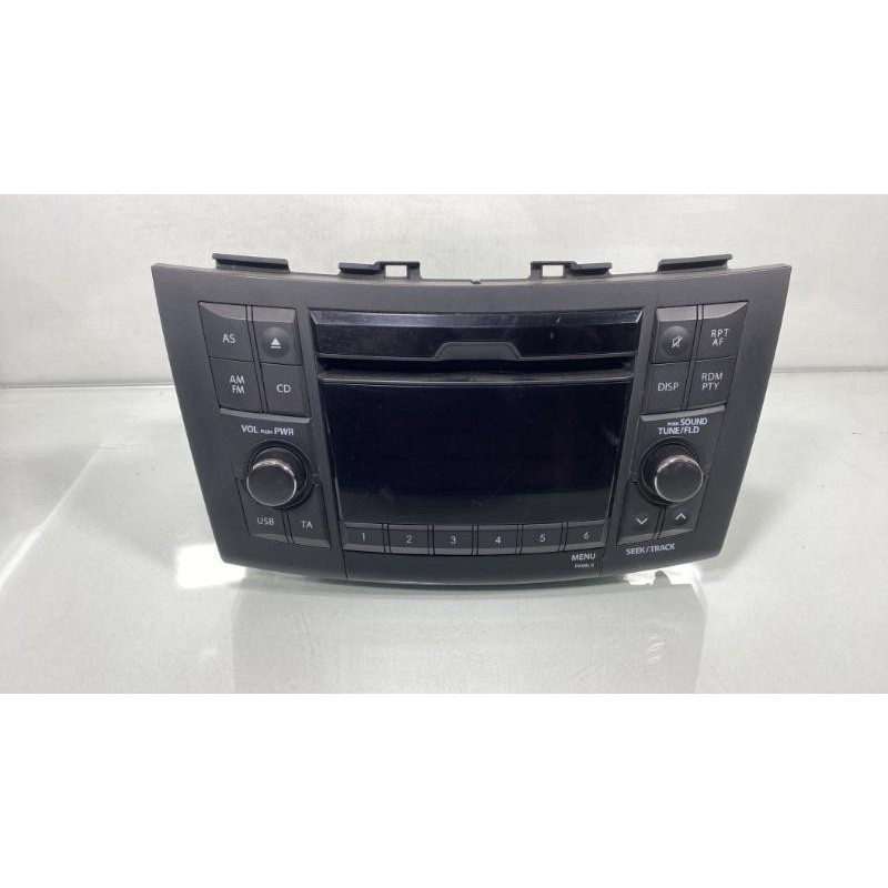 Autoradio d'origine SUZUKI SWIFT 4 Photo n°1