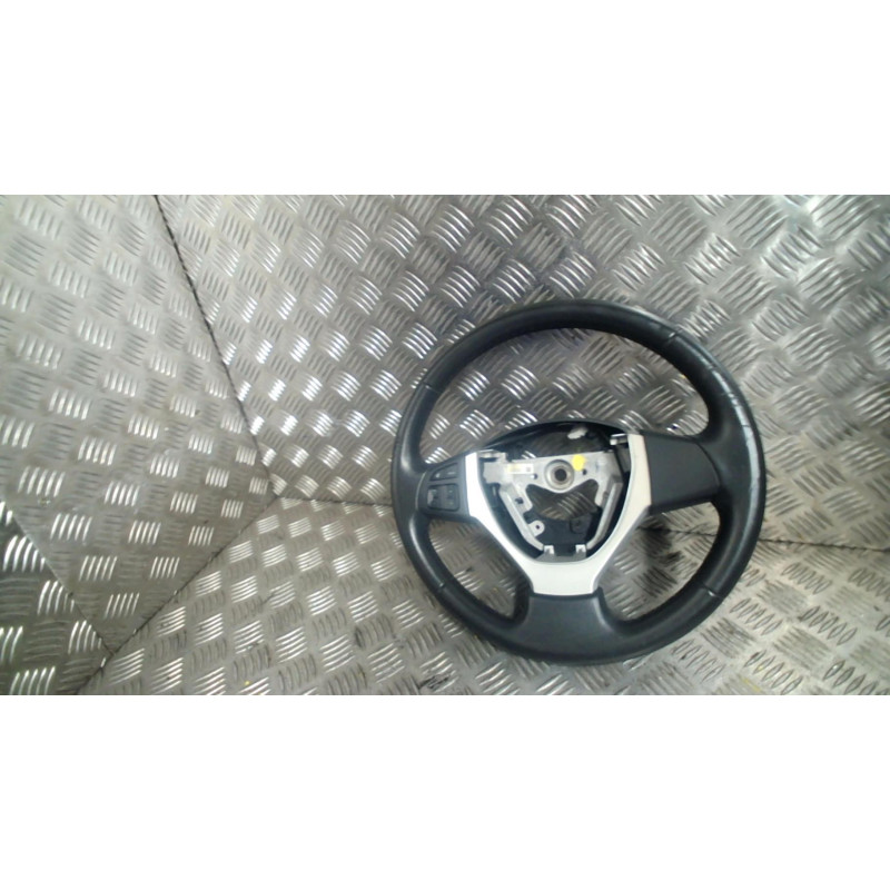 Volant SUZUKI SWIFT 4 Photo n°2