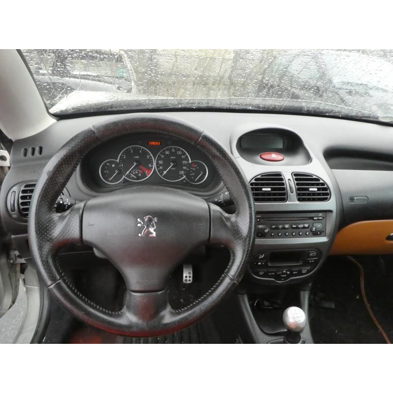 Pretensionneur de ceinture avant droit PEUGEOT 206 Photo n°7