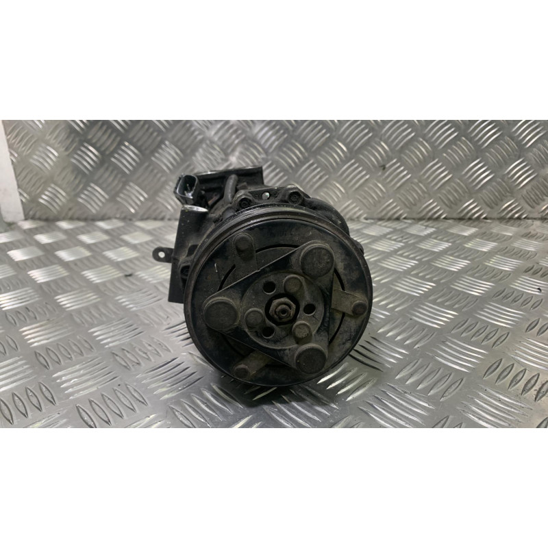 Compresseur clim FIAT GRANDE PUNTO Photo n°3