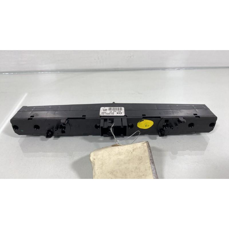 Bouton de warning OPEL ZAFIRA B Photo n°2