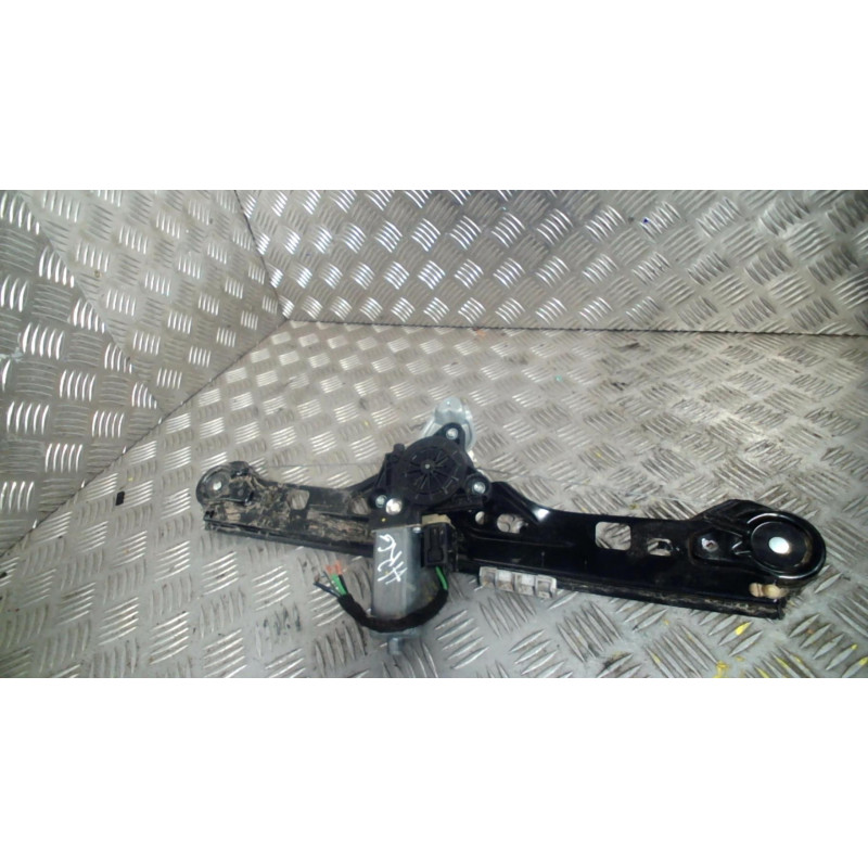 Leve vitre mecanique arriere gauche MERCEDES CLASSE C 203 Photo n°2