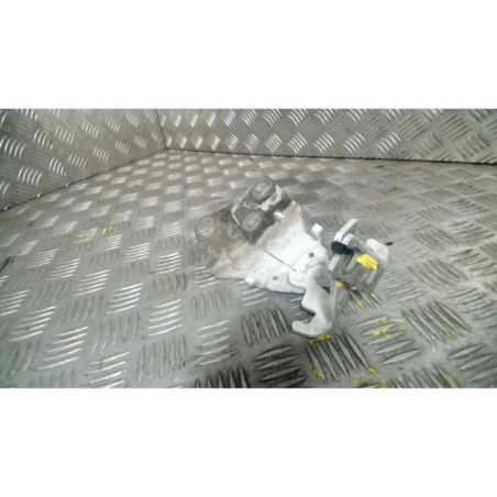 Charniere de capot RENAULT TRAFIC 2 Photo n°1