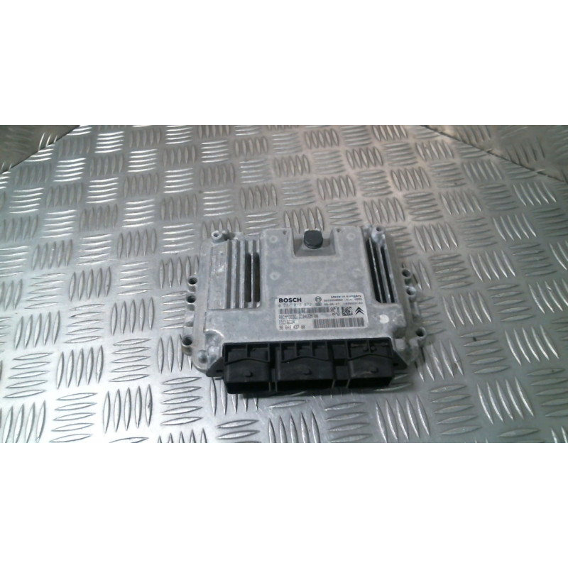 Calculateur moteur PEUGEOT 308 1 Photo n°1