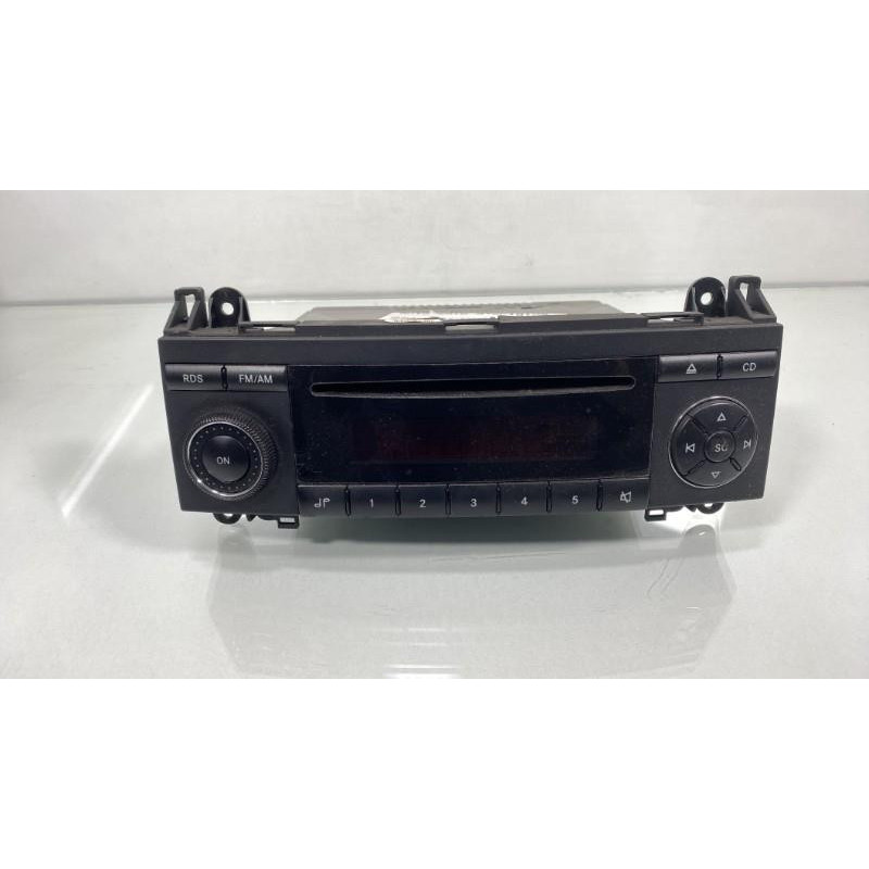 Autoradio d'origine MERCEDES CLASSE A 169 Photo n°1