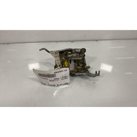 Serrure avant droit TOYOTA YARIS 1