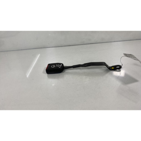 Attache ceinture avant droit VOLKSWAGEN POLO 3 Photo n°1