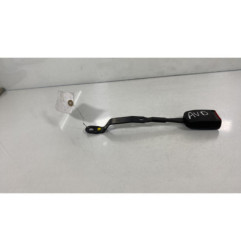 Attache ceinture avant droit VOLKSWAGEN POLO 3