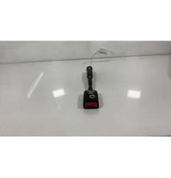 Attache ceinture avant droit VOLKSWAGEN POLO 3